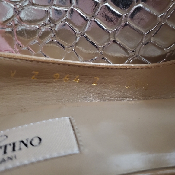 Valentino Patent Leather Kitten Heels - Picture 4 of 4